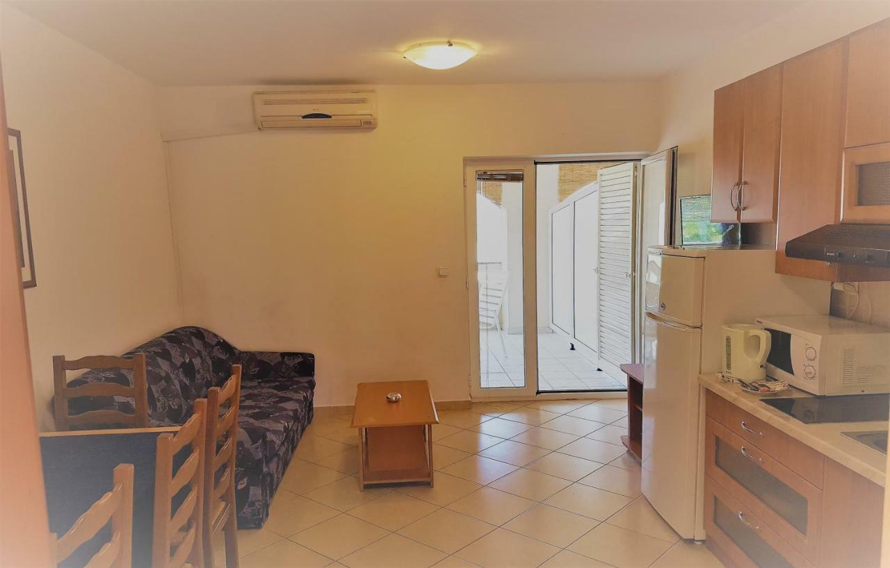 Apartments Vrtlici Stara Novalja Exterior foto
